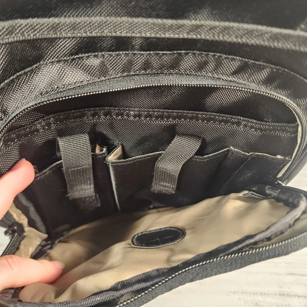 Pacsafe Metrosafe 200 Shoulder Bag Black Anti-Theft Crossbody PB001 eXomesh